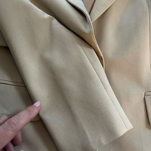 The Limited Tan Cropped Lined Blazer Size 6 - Picture 9 of 12